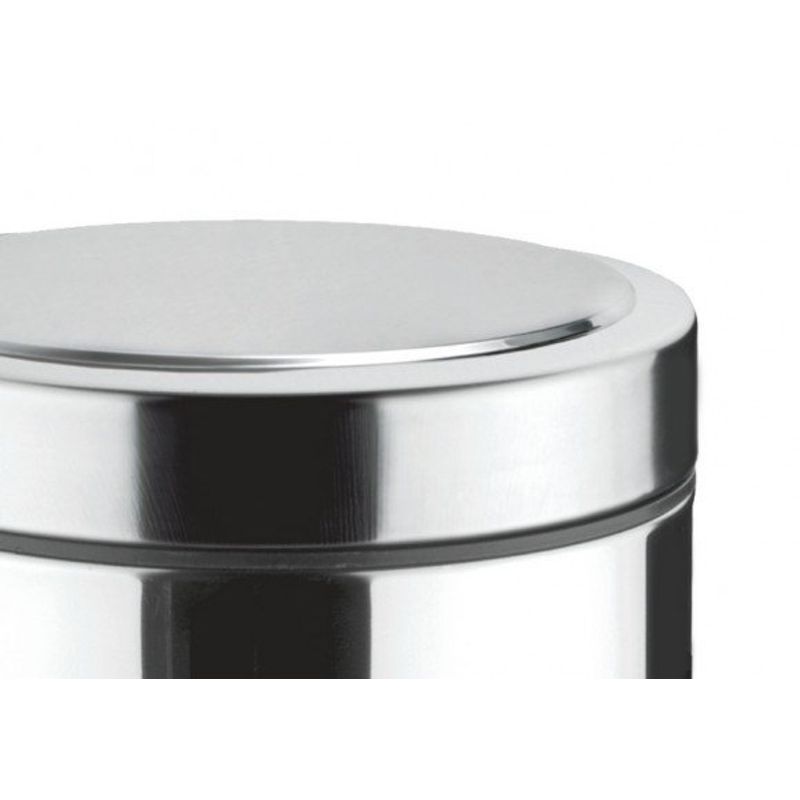 lixeira 20 litros tramontina com pedal e alça para transporte 94538/120 inox