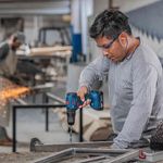 parafusadeira e furadeira de impacto bosch 18v gsb sem fio 185-li-1b