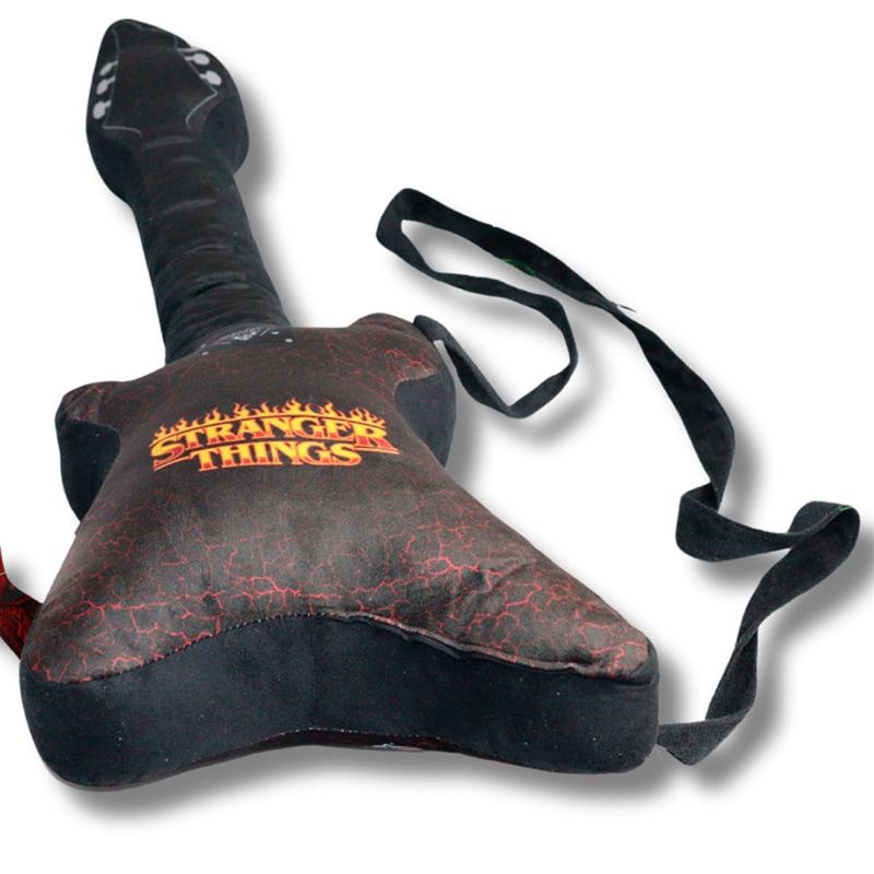 almofada zonacriativa stranger things 68cm (mp)