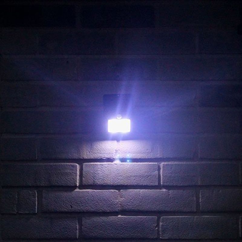luminária solar com sensor de presença ecosolis de 3 watts