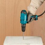 parafusadeira/furadeira makita de impacto elétrica 320w 127v azul - hp0300 (mp)