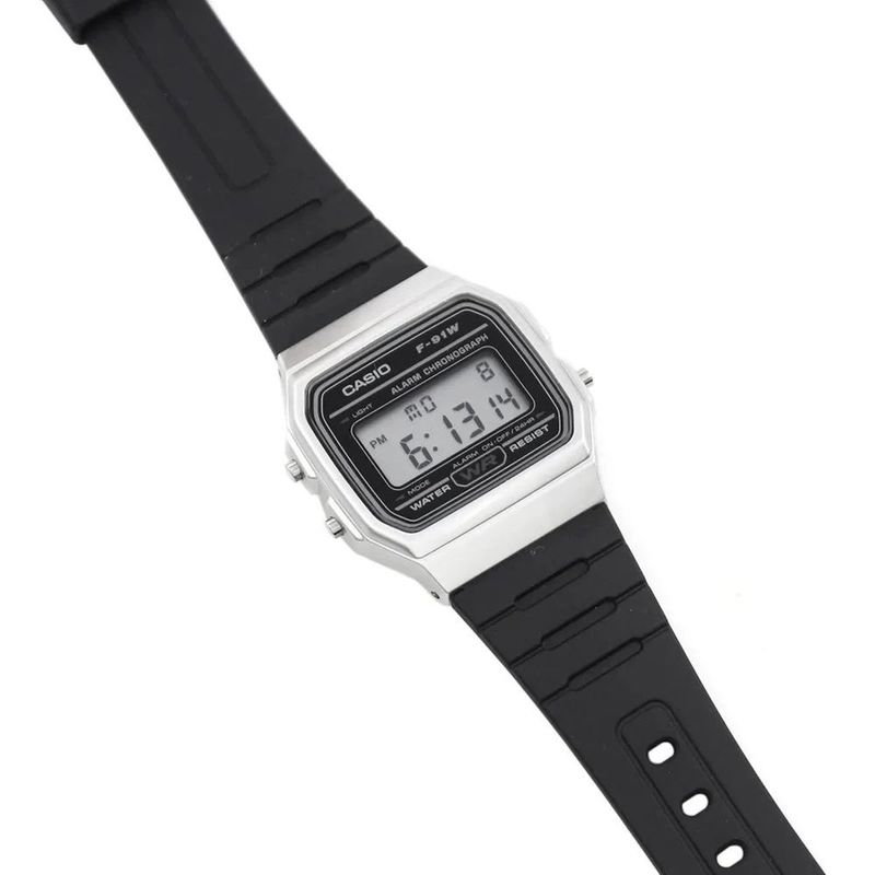 relógio casio standard digital unissex caixa e pulseira em resina f-91wm-7adf prata e preto