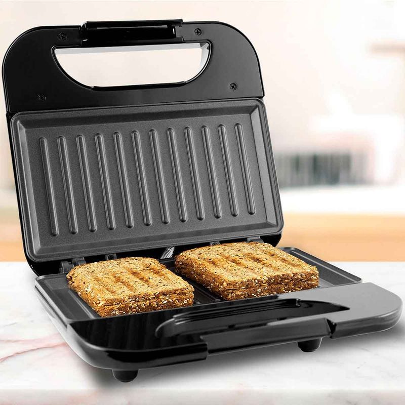 sanduicheira e grill britânia tiast 750w 127v preto bgr01p (mp)