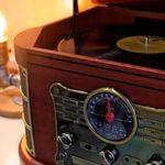 vitrola raveo spazio toca-discos conexão bluetooth madeira