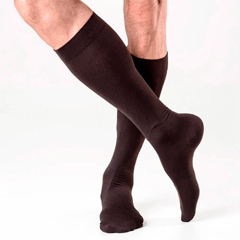 meia masculina suave compressão marrom média 3/4 kendall