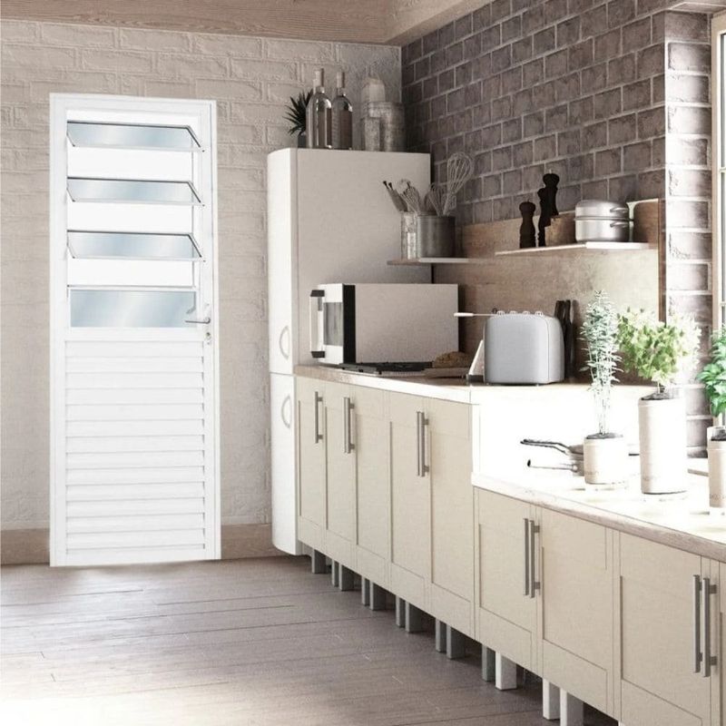 porta de alumínio com basculante mgm vidro mini boreal lado esquerdo 210x80cm sólido branco (mp)