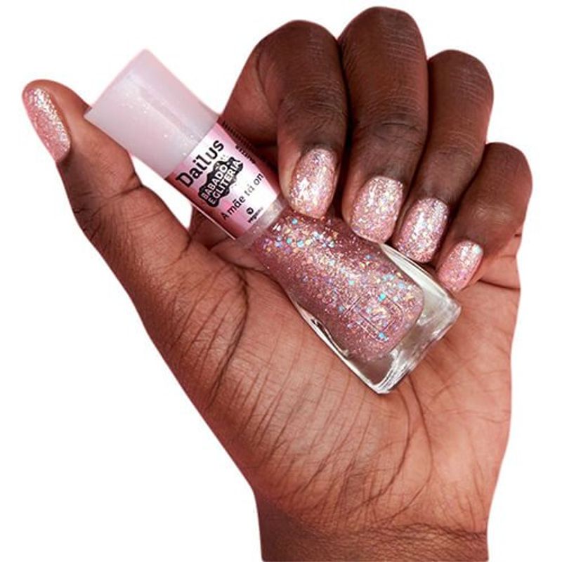 esmalte babado e gliteria - a mãe tá on dailus