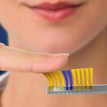 escova de dente oral-b indicator color collection macia 4 unidades