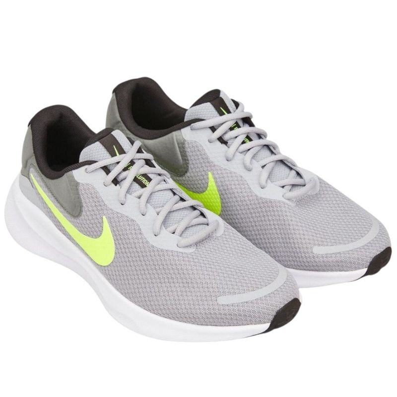 tênis esportivo masculino n°44 nike revolution 7 road running cinza verde 213789 (mp)