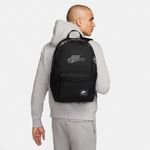 mochila nike heritage backpack airmax 25l preto 217109 (mp)