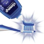 creme dental em gel close up liquifresh ice 100g
