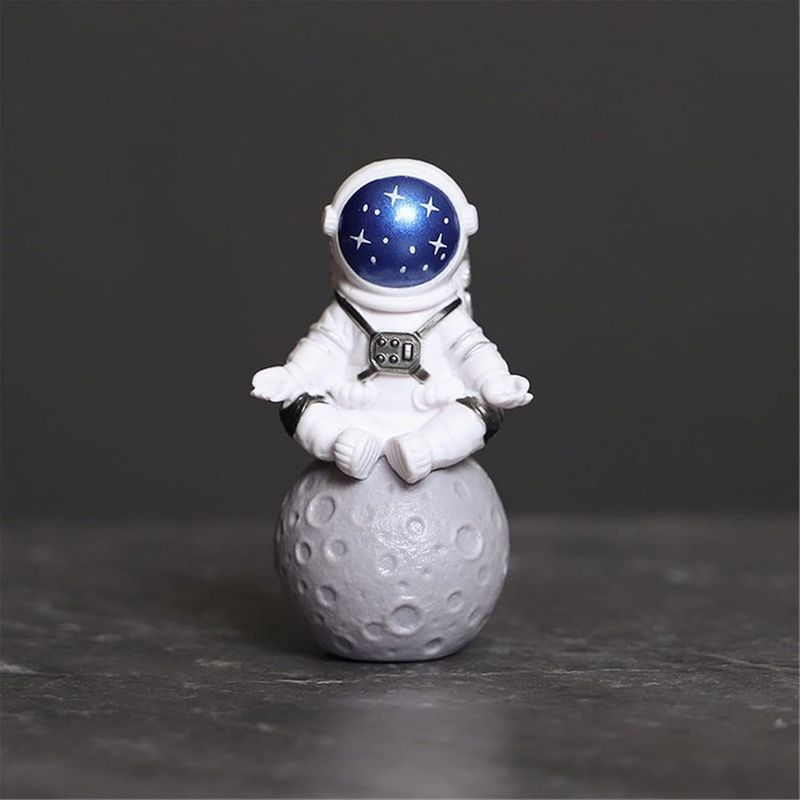 conjunto de 4 estátuas ni-jasw astronautas branco a-mbi