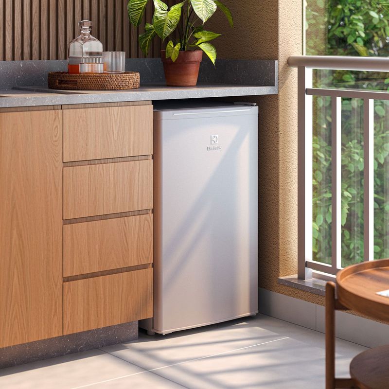 frigobar electrolux 122 litros efficient controle de temperatura 220v branco em120