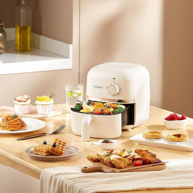 mini fritadeira elétrica air fryer gaabor 1,4 litros 900w 127v (mp)