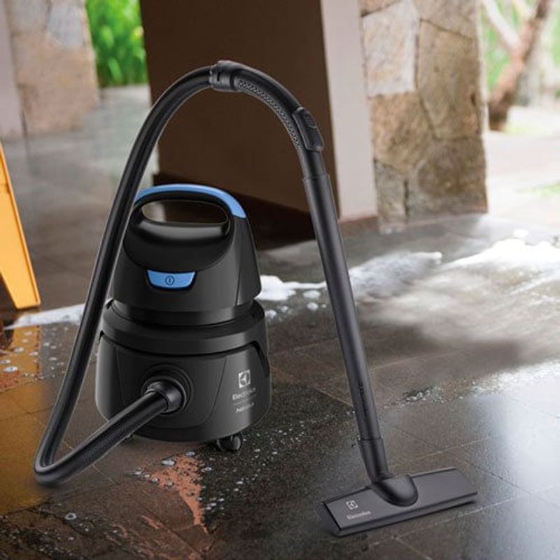 aspirador de pó e água electrolux hidrolux 1400w 124v 5l rodas 360° preto awd01