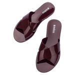 kit sandália feminina n° 34 melissa rasteira essential cross slide + bolsa ultra bag bordô (mp)