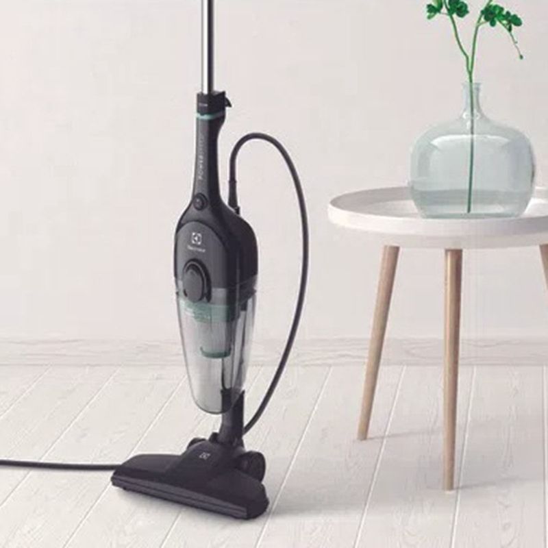 aspirador de pó vertical electrolux 1000w 02 em 01 preto stk12