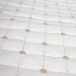 jogo de colcha 2 peças solteiro artelasse kaki 300 fios branco (mp)